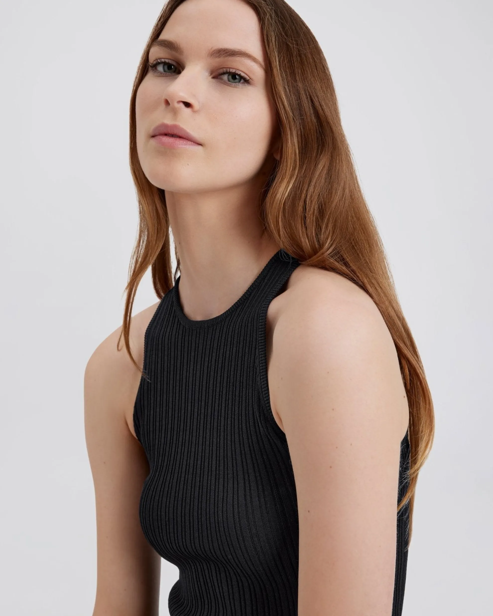 Varena Tank Noir